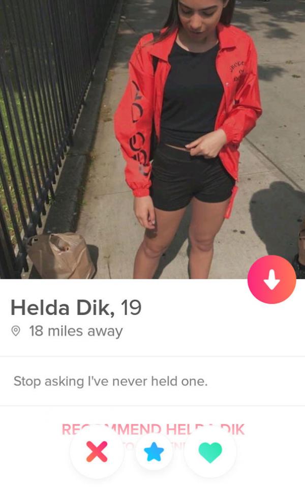 20 màn giới thiệu 'cười ra nước mắt' trên Tinder của các thanh niên tìm kiếm tình yêu trong vô vọng 20 màn giới thiệu 'cười ra nước mắt' trên Tinder của các thanh niên tìm kiếm tình yêu trong vô vọng