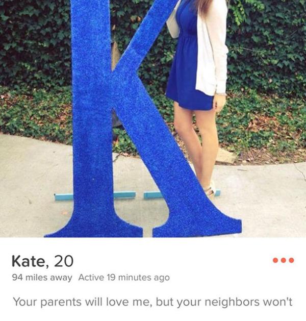20 màn giới thiệu 'cười ra nước mắt' trên Tinder của các thanh niên tìm kiếm tình yêu trong vô vọng 20 màn giới thiệu 'cười ra nước mắt' trên Tinder của các thanh niên tìm kiếm tình yêu trong vô vọng