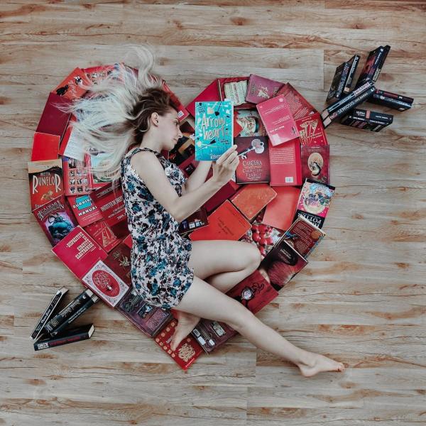 Gợi ý vài ý tưởng chụp ảnh câu like dành cho team mọt sách Gợi ý vài ý tưởng chụp ảnh câu like dành cho team mọt sách