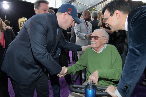 Stan Lee vẫn kịp thực hiện vai cameo trong 'Avengers 4' trước khi qua đời ở tuổi 95 Stan Lee vẫn kịp thực hiện vai cameo trong 'Avengers 4' trước khi qua đời ở tuổi 95