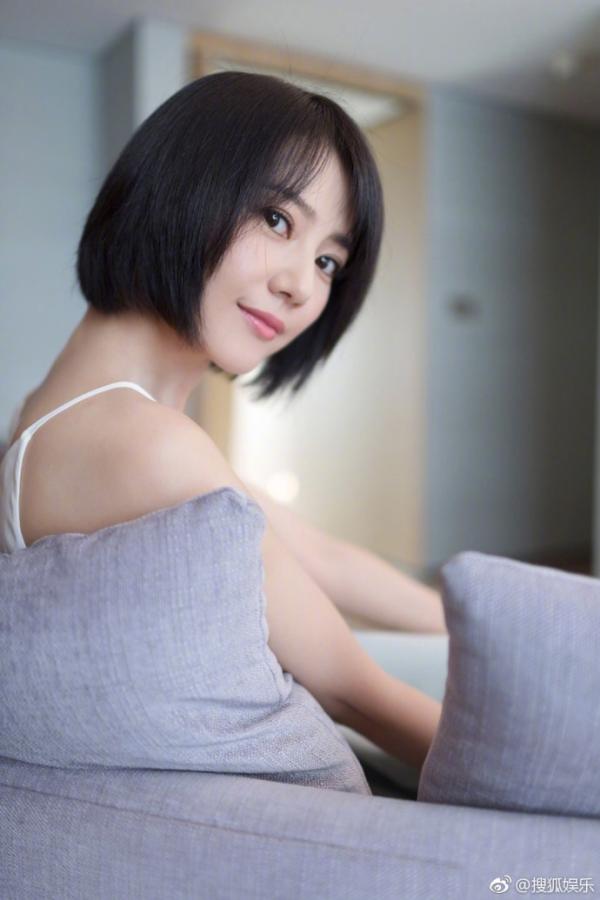Bị dị nghị vì U40 mà vẫn chưa sinh con, Cao Viên Viên trải lòng: 'Hình như đây là lỗi sai của tôi sao?' Bị dị nghị vì U40 mà vẫn chưa sinh con, Cao Viên Viên trải lòng: 'Hình như đây là lỗi sai của tôi sao?'