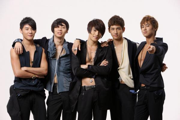 Chỉ có 4 nhóm nhạc K-Pop từng tham gia Kohaku và TWICE là nhóm nữ đầu tiên được mời tận 2 lần Chỉ có 4 nhóm nhạc K-Pop từng tham gia Kohaku và TWICE là nhóm nữ đầu tiên được mời tận 2 lần