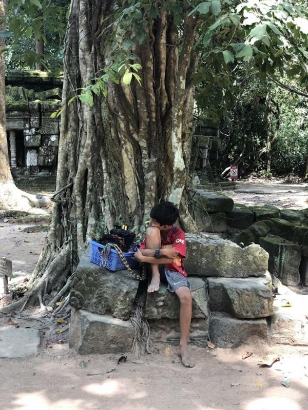 Cậu bé Campuchia biết nói hơn 10 thứ tiếng được mời đến Trung Quốc trổ tài ca hát Cậu bé Campuchia biết nói hơn 10 thứ tiếng được mời đến Trung Quốc trổ tài ca hát