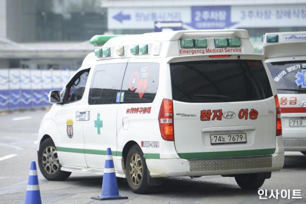 Nữ sinh Hàn Quốc chết trong nhà vệ sinh sau khi thi xong môn Ngữ văn trong kì thi Đại học Nữ sinh Hàn Quốc chết trong nhà vệ sinh sau khi thi xong môn Ngữ văn trong kì thi Đại học