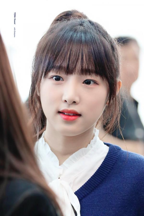 Yena của IZ*ONE: Từng bị ung thư máu, bố mẹ phải bán kimbap bên lề đường để trả viện phí Yena của IZ*ONE: Từng bị ung thư máu, bố mẹ phải bán kimbap bên lề đường để trả viện phí