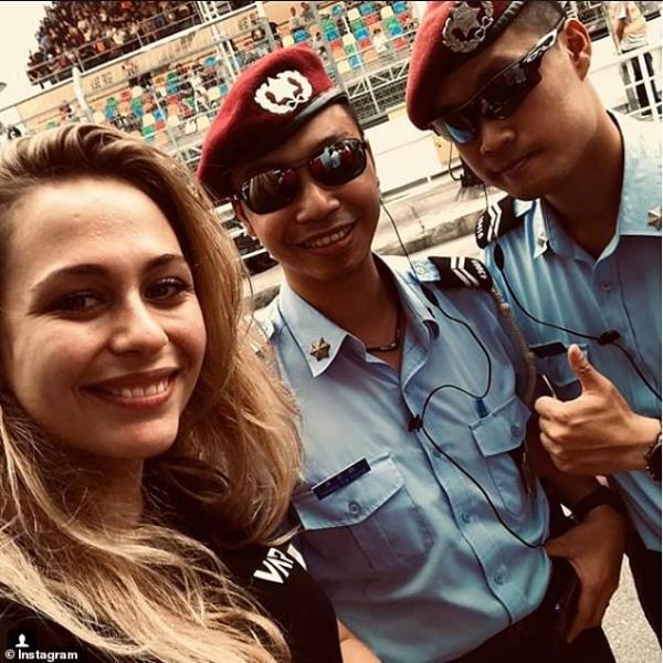 Tay đua nữ 17 tuổi gãy xương sống sau vụ tai nạn kinh hoàng tại cuộc đua Macau Grand Prix Tay đua nữ 17 tuổi gãy xương sống sau vụ tai nạn kinh hoàng tại cuộc đua Macau Grand Prix