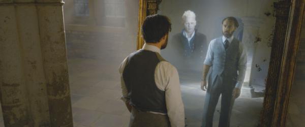 20 câu hỏi làm người xem bối rối trong 'Fantastic Beasts: The Crimes of Grindelwald' 20 câu hỏi làm người xem bối rối trong 'Fantastic Beasts: The Crimes of Grindelwald'