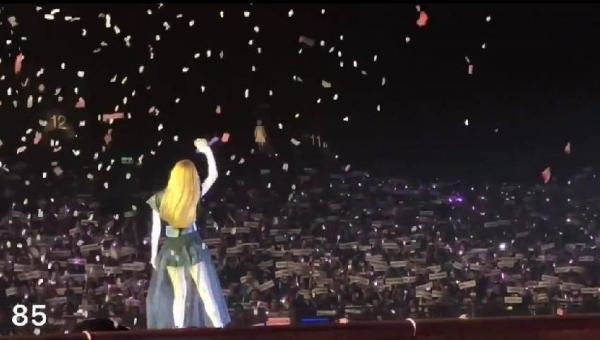Rò rỉ bức ảnh concert của Taeyeon tại Hongkong có 'ma' khiến dân tình hoang mang? Rò rỉ bức ảnh concert của Taeyeon tại Hongkong có 'ma' khiến dân tình hoang mang?