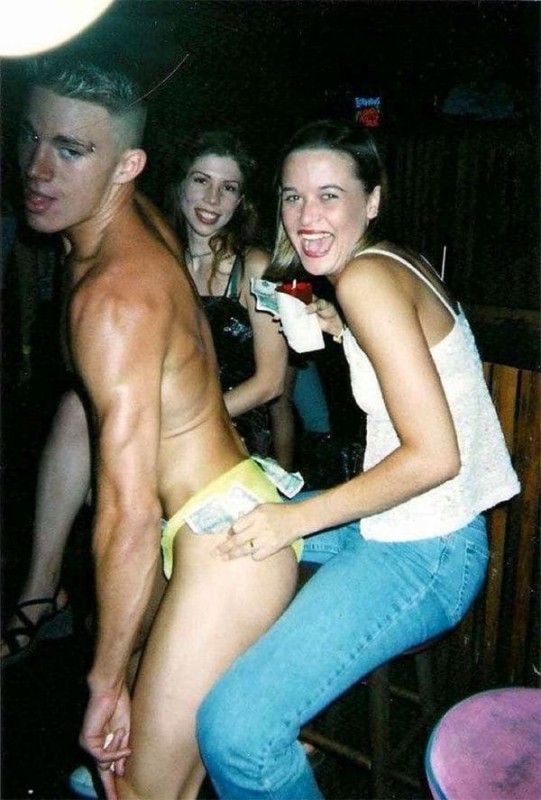 Hình ảnh thác loạn hiếm có của tài tử Hollywood Channing Tatum thời còn là vũ công thoát y Hình ảnh thác loạn hiếm có của tài tử Hollywood Channing Tatum thời còn là vũ công thoát y