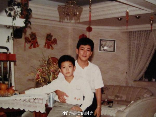 Lãng phí cả thanh xuân để yêu Ngô Tôn, để rồi phát hiện bố anh 72 tuổi còn soái hơn anh Lãng phí cả thanh xuân để yêu Ngô Tôn, để rồi phát hiện bố anh 72 tuổi còn soái hơn anh