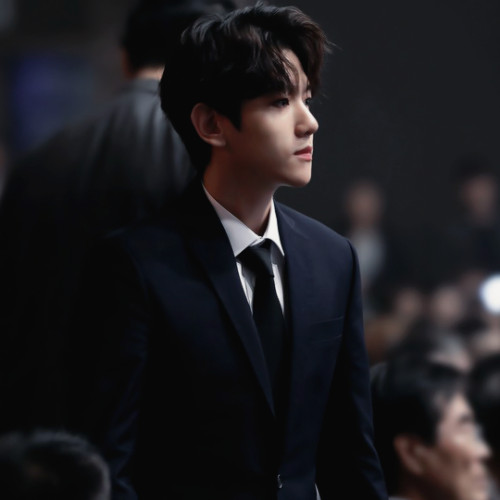 Sau khi số điện thoại các thành viên EXO rò rỉ trên internet, đây là cách fan cuồng quấy rối Baekhyun Sau khi số điện thoại các thành viên EXO rò rỉ trên internet, đây là cách fan cuồng quấy rối Baekhyun