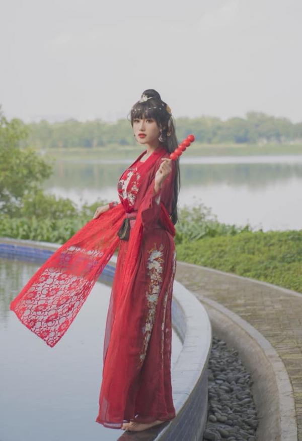 Nam cosplayer có gương mặt xinh đẹp đến nỗi khiến các chị em 'phát hờn' Nam cosplayer có gương mặt xinh đẹp đến nỗi khiến các chị em 'phát hờn'