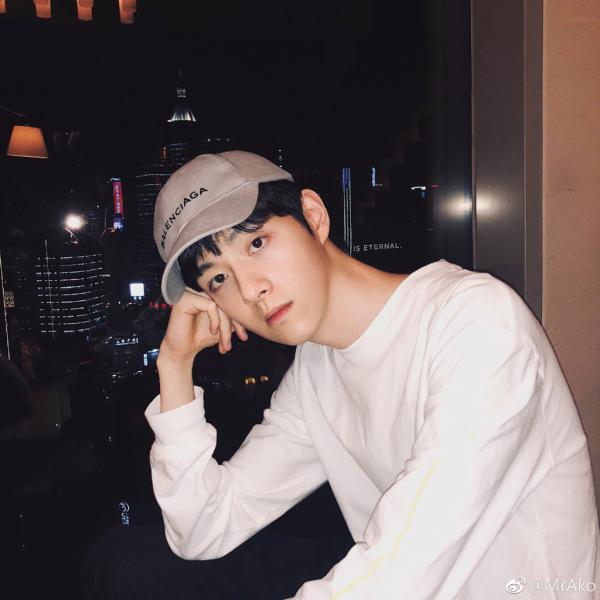 Chiêm ngưỡng dung nhan 'em trai ruột thừa' soái ca của tỷ phú Vương Tư Thông Chiêm ngưỡng dung nhan 'em trai ruột thừa' soái ca của tỷ phú Vương Tư Thông
