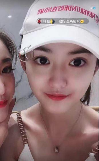 'Hotgirl lừa tiền' khiến dân mạng Trung Quốc tiếc nuối vì ngoại hình xinh đẹp 'Hotgirl lừa tiền' khiến dân mạng Trung Quốc tiếc nuối vì ngoại hình xinh đẹp