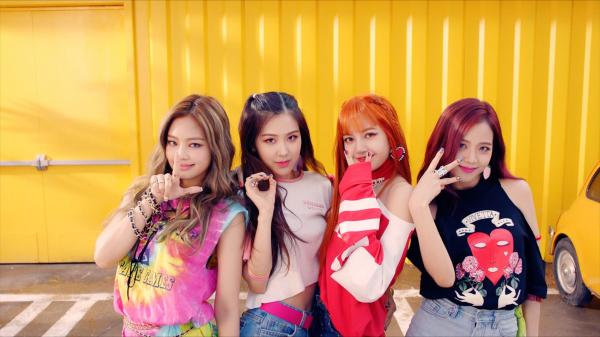 'Idol A và những người bạn' - nước đi sai lầm của các công ty giải trí Hàn Quốc 'Idol A và những người bạn' - nước đi sai lầm của các công ty giải trí Hàn Quốc