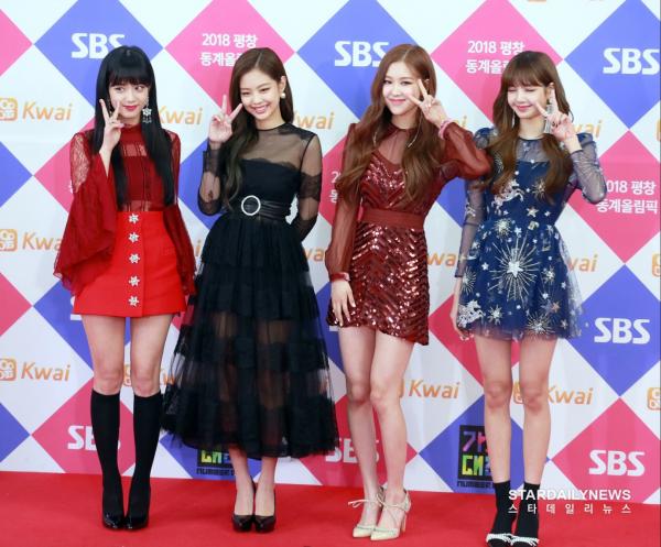 'Idol A và những người bạn' - nước đi sai lầm của các công ty giải trí Hàn Quốc 'Idol A và những người bạn' - nước đi sai lầm của các công ty giải trí Hàn Quốc
