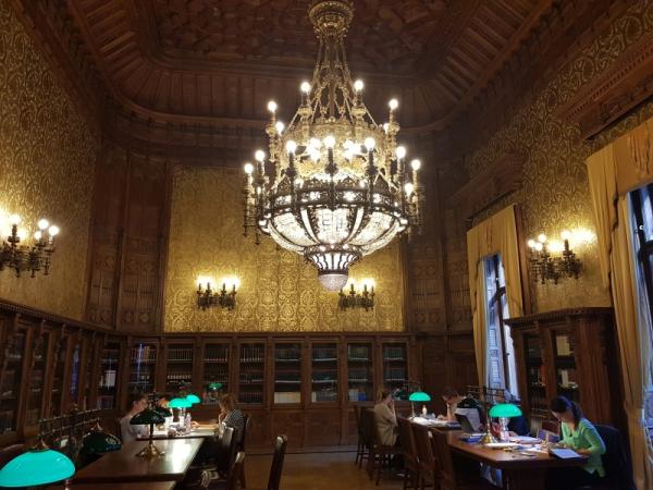 16 thư viện trên thế giới nhìn y chang trường Hogwarts ngoài đời 16 thư viện trên thế giới nhìn y chang trường Hogwarts ngoài đời