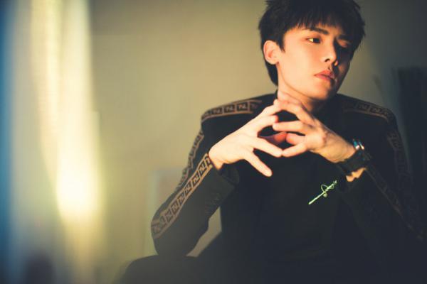 Khám phá profile của dàn trai xinh gái đẹp 9x trong 'Sống Không Dũng Cảm Uổng Phí Thanh Xuân' Khám phá profile của dàn trai xinh gái đẹp 9x trong 'Sống Không Dũng Cảm Uổng Phí Thanh Xuân'