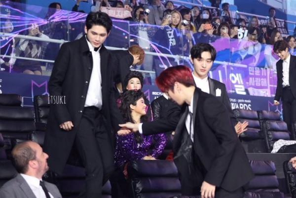 Kang Daniel và Ong Seong Woo: Mối quan hệ hơn cả tình bạn thì được gọi là...? Kang Daniel và Ong Seong Woo: Mối quan hệ hơn cả tình bạn thì được gọi là...?