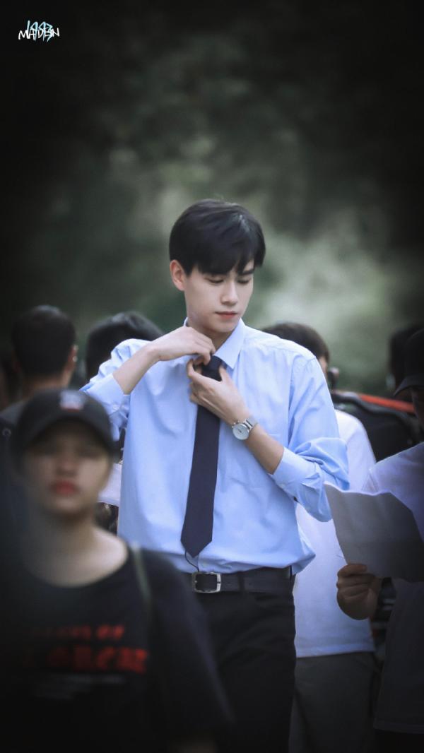 'Giang Thần' Hồ Nhất Thiên đẹp quên lối về trên phim trường 'Thầm Yêu Quất Sinh Hoài Nam' 'Giang Thần' Hồ Nhất Thiên đẹp quên lối về trên phim trường 'Thầm Yêu Quất Sinh Hoài Nam'