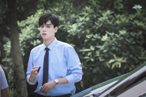 'Giang Thần' Hồ Nhất Thiên đẹp quên lối về trên phim trường 'Thầm Yêu Quất Sinh Hoài Nam' 'Giang Thần' Hồ Nhất Thiên đẹp quên lối về trên phim trường 'Thầm Yêu Quất Sinh Hoài Nam'