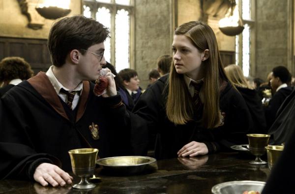 Tổng hợp những khác biệt 'một trời một vực' giữa phim và sách 'Harry Potter' Tổng hợp những khác biệt 'một trời một vực' giữa phim và sách 'Harry Potter'