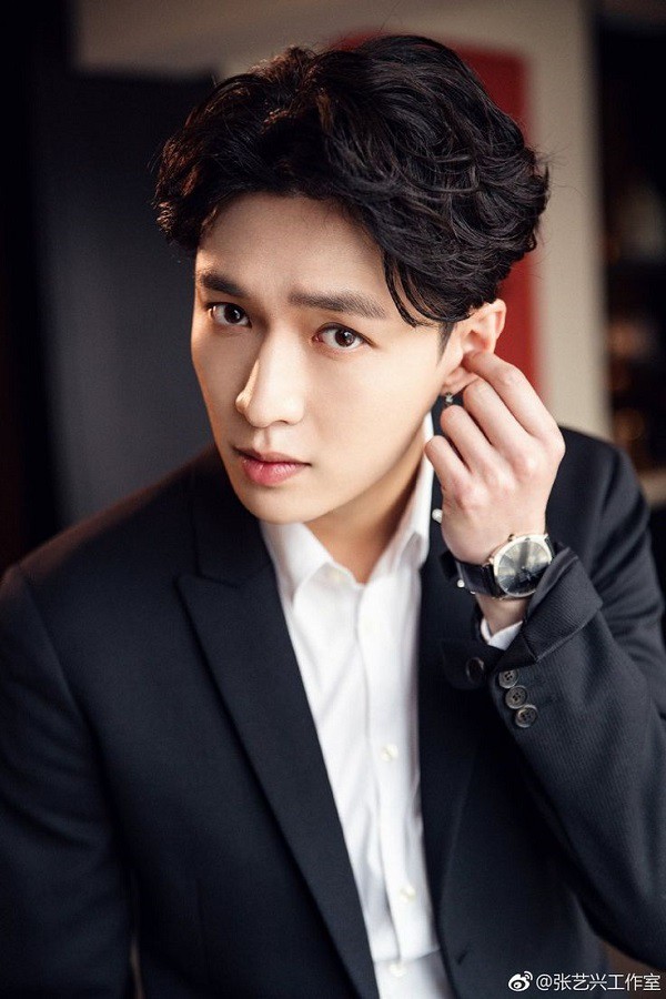 Cười ra nước mắt với tuyệt chiêu giấu danh tính khi ship đồ ăn của Dương Mịch và loạt sao Hoa ngữ Cười ra nước mắt với tuyệt chiêu giấu danh tính khi ship đồ ăn của Dương Mịch và loạt sao Hoa ngữ