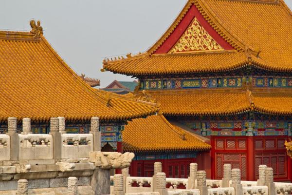 Tại sao mái các cung điện Tử Cấm Thành hơn 600 năm vẫn sạch dấu phân chim? Tại sao mái các cung điện Tử Cấm Thành hơn 600 năm vẫn sạch dấu phân chim?