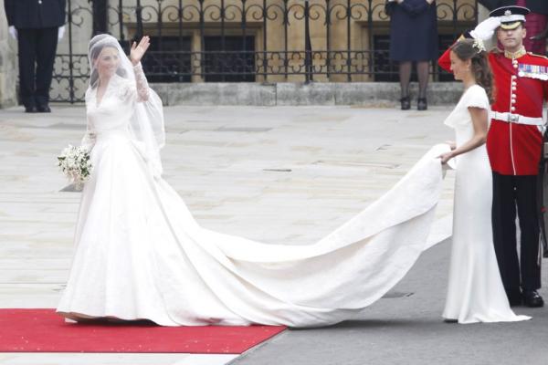Hành trình trở thành Công nương nước Anh mẫu mực và đáng mến của Kate Middleton Hành trình trở thành Công nương nước Anh mẫu mực và đáng mến của Kate Middleton