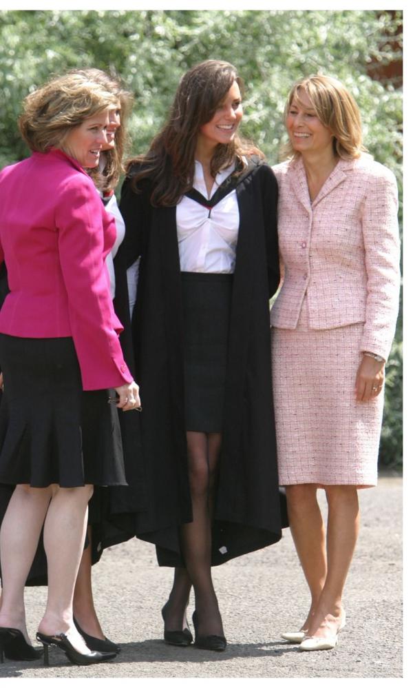 Hành trình trở thành Công nương nước Anh mẫu mực và đáng mến của Kate Middleton Hành trình trở thành Công nương nước Anh mẫu mực và đáng mến của Kate Middleton