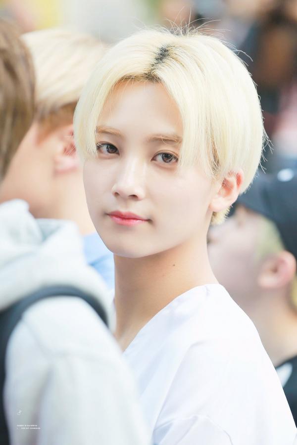 Jeong Han (Seventeen) và những tin nhắn Kakaotalk huyền thoại: Đảm bảo không hài không lấy tiền Jeong Han (Seventeen) và những tin nhắn Kakaotalk huyền thoại: Đảm bảo không hài không lấy tiền