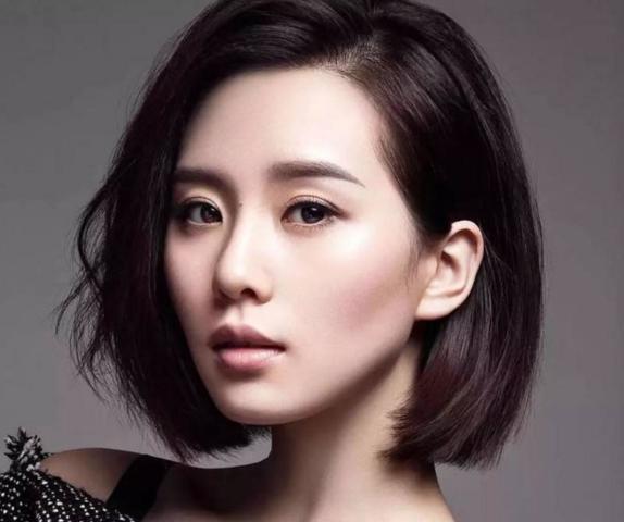 Bạn có biết: Lưu Thi Thi và Đặng Luân đều có nốt ruồi may mắn, là tướng đại phú đại quý trong tử vi Bạn có biết: Lưu Thi Thi và Đặng Luân đều có nốt ruồi may mắn, là tướng đại phú đại quý trong tử vi