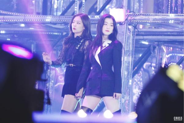 Những bằng chứng cho thấy Irene và Jennie là đôi bạn thân dễ cưng nhất K-Pop Những bằng chứng cho thấy Irene và Jennie là đôi bạn thân dễ cưng nhất K-Pop