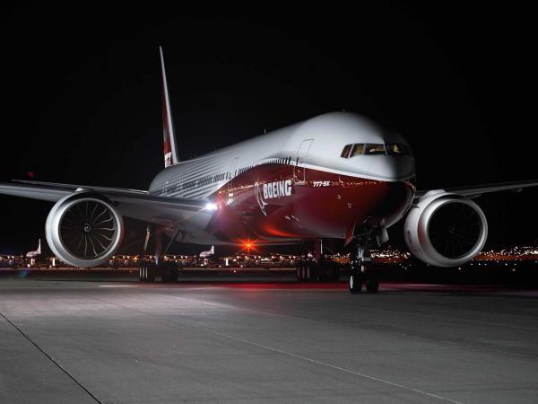 Hãng Boeing ra mắt 2 mẫu máy bay siêu sang, một chuyến có thể bay nửa vòng trái đất Hãng Boeing ra mắt 2 mẫu máy bay siêu sang, một chuyến có thể bay nửa vòng trái đất