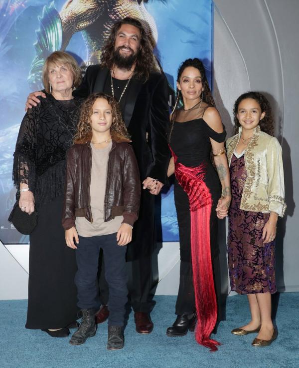 'Aquaman' và mối nhân duyên từ khi lên 8 với người vợ lớn hơn mình 12 tuổi 'Aquaman' và mối nhân duyên từ khi lên 8 với người vợ lớn hơn mình 12 tuổi