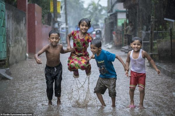 Những bức ảnh đoạt giải 'Travel Photographer of the Year': Đây là một thế giới mà ta chưa từng biết Những bức ảnh đoạt giải 'Travel Photographer of the Year': Đây là một thế giới mà ta chưa từng biết
