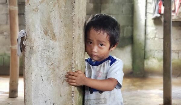 'Tôi đã bán con trai mình cho IS' 'Tôi đã bán con trai mình cho IS'