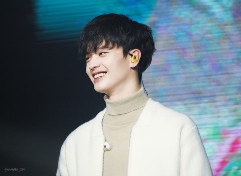 News Inside bình chọn 10 nam idol có vẻ đẹp phi thực như được thực hiện bằng hiệu ứng CG News Inside bình chọn 10 nam idol có vẻ đẹp phi thực như được thực hiện bằng hiệu ứng CG