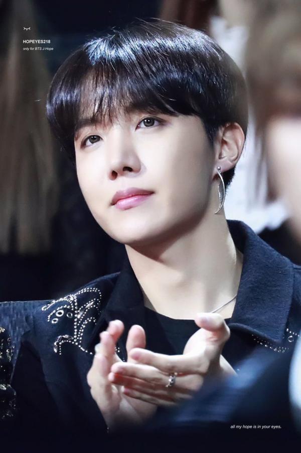 Nhân viên hậu trường MAMA 2018 tiết lộ 'chuyện chưa kể' về BTS và sasaeng fan Nhân viên hậu trường MAMA 2018 tiết lộ 'chuyện chưa kể' về BTS và sasaeng fan