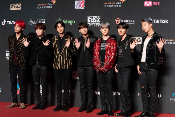 Nhân viên hậu trường MAMA 2018 tiết lộ 'chuyện chưa kể' về BTS và sasaeng fan Nhân viên hậu trường MAMA 2018 tiết lộ 'chuyện chưa kể' về BTS và sasaeng fan