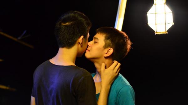 Nam giới trẻ tuổi cảm thấy thỏa mãn với tình anh em 'bromance' hơn là tình yêu nam nữ Nam giới trẻ tuổi cảm thấy thỏa mãn với tình anh em 'bromance' hơn là tình yêu nam nữ