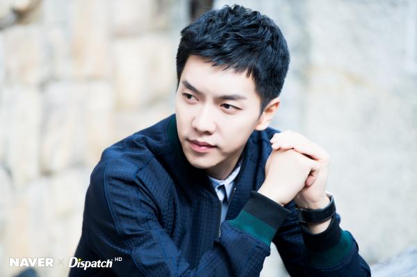 Sở hữu hậu cung fanboy toàn nhân vật tiếng tăm, IU quá hợp với danh hiệu 'idol của các idol' Sở hữu hậu cung fanboy toàn nhân vật tiếng tăm, IU quá hợp với danh hiệu 'idol của các idol'