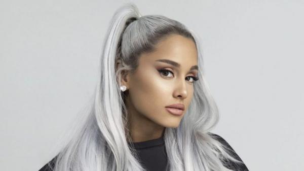 Đoán xem ai là người viết những câu đậm chất 'ngôn tình' này, Ariana Grande hay Shakespeare? Đoán xem ai là người viết những câu đậm chất 'ngôn tình' này, Ariana Grande hay Shakespeare?