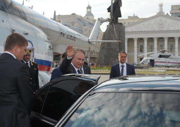 Trump sẽ bị điếc, Putin bị ám sát hay châu Âu sẽ sụp đổ là những điều nhà tiên tri Vanga đã nói về năm 2019 Trump sẽ bị điếc, Putin bị ám sát hay châu Âu sẽ sụp đổ là những điều nhà tiên tri Vanga đã nói về năm 2019