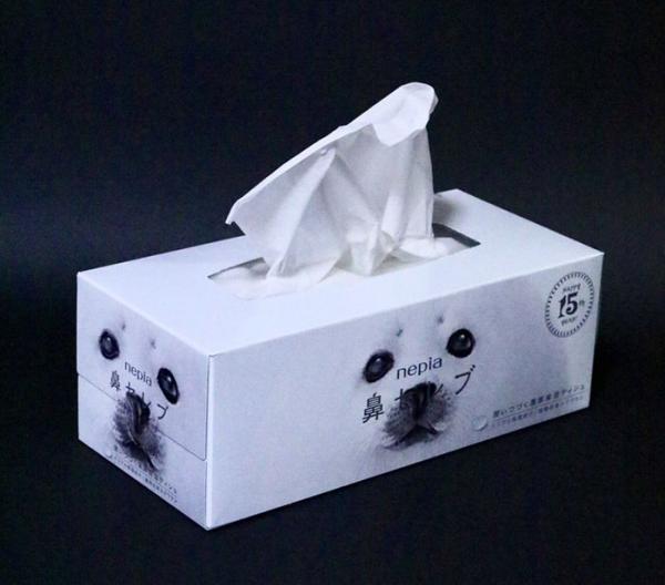 Cao thủ cắt giấy Nhật Bản biến vỏ hộp bánh kẹo thành các mô hình nghệ thuật đáng kinh ngạc Cao thủ cắt giấy Nhật Bản biến vỏ hộp bánh kẹo thành các mô hình nghệ thuật đáng kinh ngạc