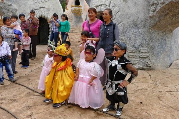 Hoá ra trên thế giới vẫn tồn tại những nơi ‘đặc biệt’ mà ta tưởng chỉ có trong phim Hoá ra trên thế giới vẫn tồn tại những nơi ‘đặc biệt’ mà ta tưởng chỉ có trong phim