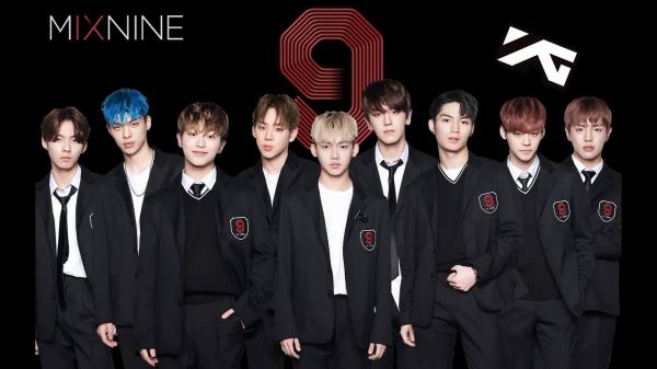 10 lùm xùm động trời năm 2018: Người qua đường 'hít drama' còn fan K-Pop 'sợ không dám thở' 10 lùm xùm động trời năm 2018: Người qua đường 'hít drama' còn fan K-Pop 'sợ không dám thở'