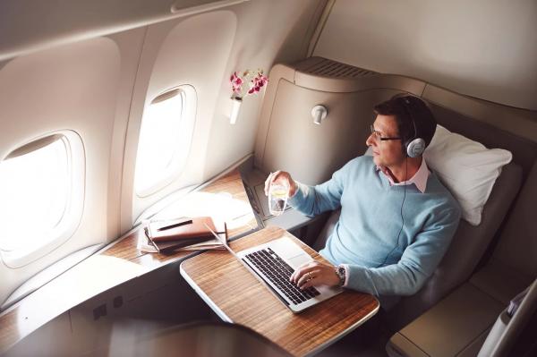 Cathay Pacific mở bán vé hạng siêu sang rẻ như vé phổ thông vì sự cố kỹ thuật Cathay Pacific mở bán vé hạng siêu sang rẻ như vé phổ thông vì sự cố kỹ thuật