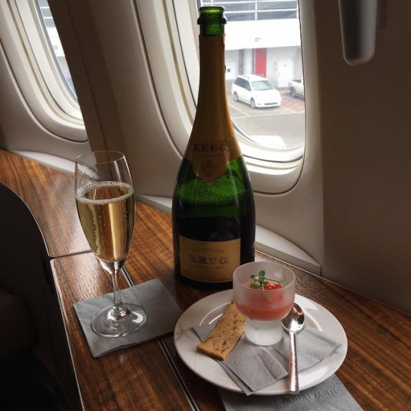 Cathay Pacific mở bán vé hạng siêu sang rẻ như vé phổ thông vì sự cố kỹ thuật Cathay Pacific mở bán vé hạng siêu sang rẻ như vé phổ thông vì sự cố kỹ thuật