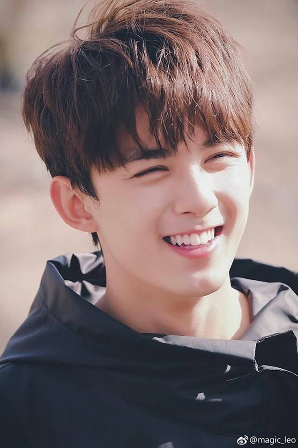 Tứ tiểu sinh sau 95: Lưu Hạo Nhiên đứng đầu, TFBoys gây tranh cãi khi không có trong BXH Tứ tiểu sinh sau 95: Lưu Hạo Nhiên đứng đầu, TFBoys gây tranh cãi khi không có trong BXH